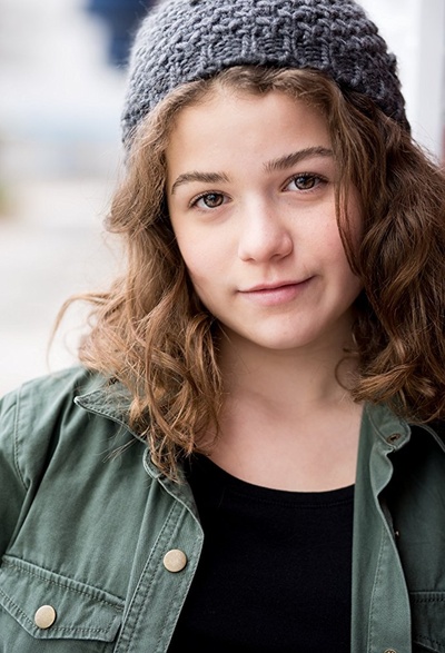 雅丹·哈里斯的写真