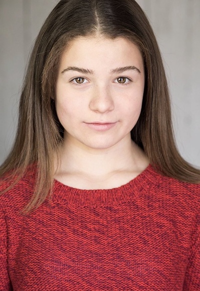 雅丹·哈里斯的写真