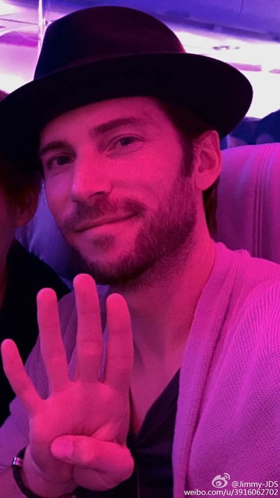 特罗伊·贝克的写真