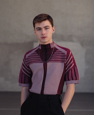 迈尔斯·赫尔泽的写真