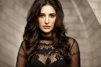 娜吉丝·法克利的写真