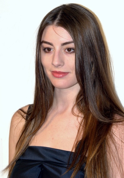 多米尼克·加西亚-洛里多的写真-有点陈慧琳的感觉  via ...