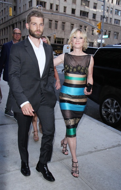 安·海切的写真