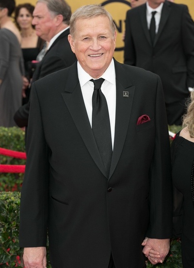 肯·霍华德的写真