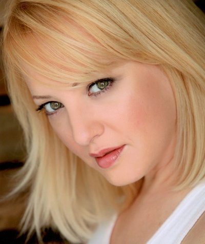 温迪·麦克伦登-考威的写真