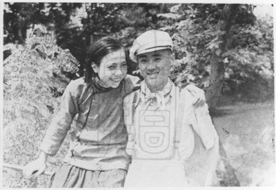 李萍倩的写真-《时代的儿女》的导演...