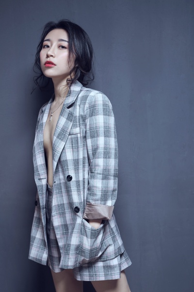 李哲羽的写真
