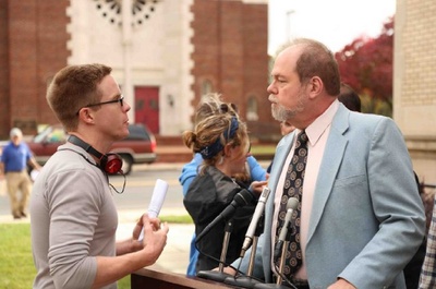 亚当·罗比特尔的写真