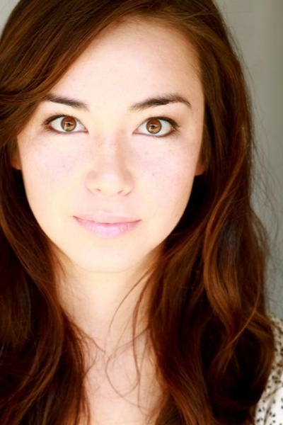 乔安娜·索图穆拉的写真