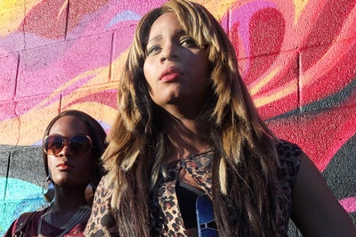 米娅·泰勒的写真