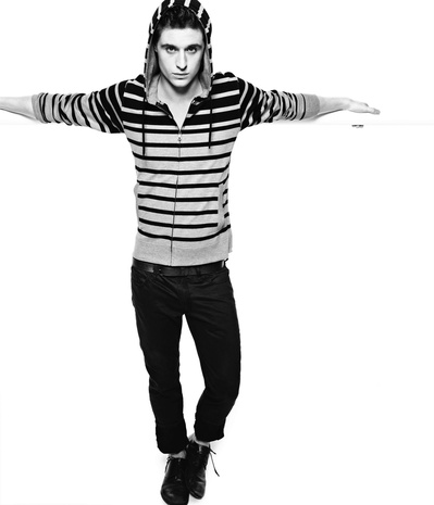 马克斯·艾恩斯的写真