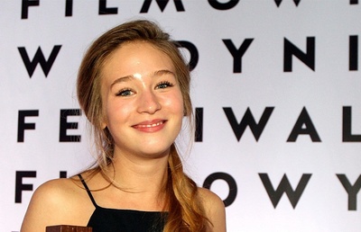 索菲亚·威奇拉克斯的写真-我先上传这么多，点赞...