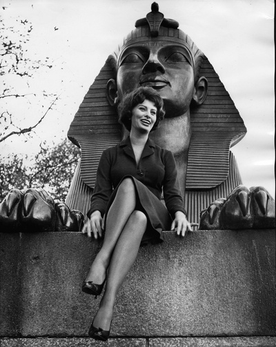 索菲娅·罗兰的写真