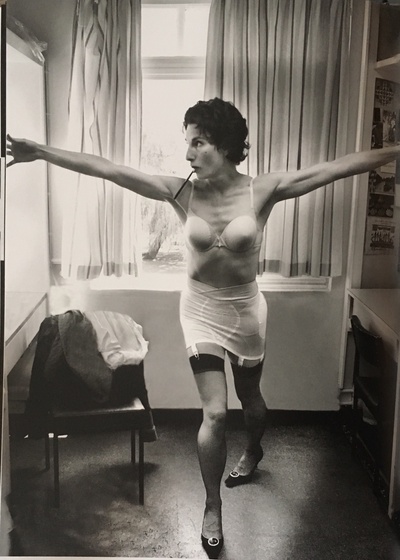 塔姆辛·格雷格的写真-无事生非