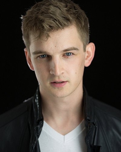 斯塔福德·道格拉斯的写真