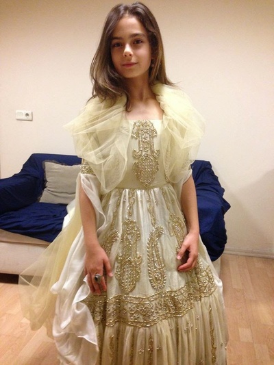 古内丝·森索伊的写真