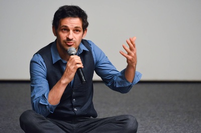 盖佐·罗赫里格的写真