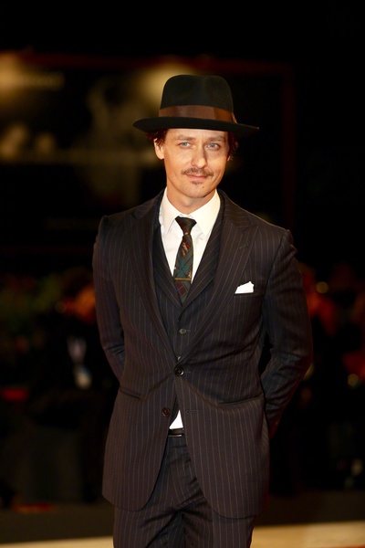 汤姆·希林的写真