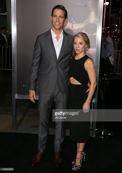 瓦德·霍尔顿的写真-与妻子Alexa Horton