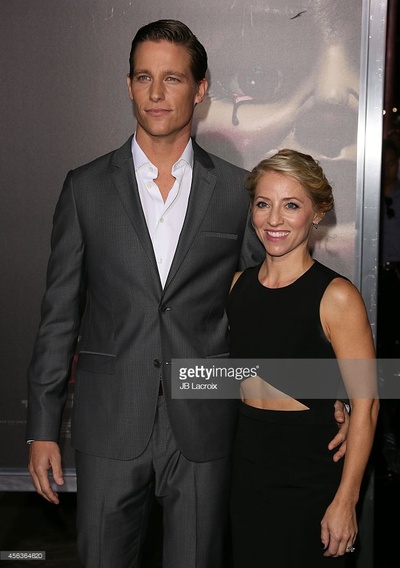 瓦德·霍尔顿的写真-与妻子Alexa Horton