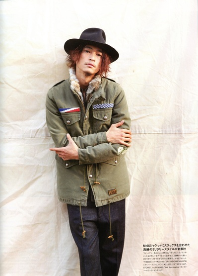 洼冢洋介的写真-MENS FUDGE