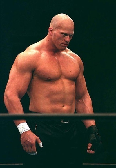 内森·琼斯的写真