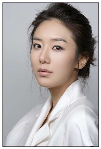 尹晶喜的写真-尹晶喜