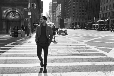 里兹·阿迈德的写真