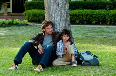 诺亚·罗麦克斯的写真