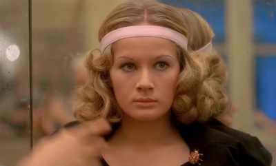 多米尼克·桑达的写真