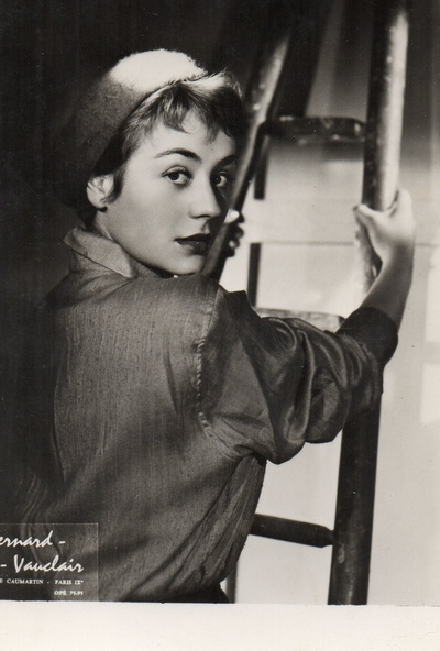 安妮·吉拉尔多的写真