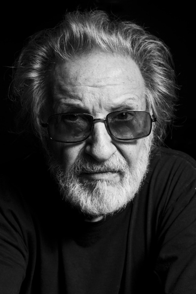 鲁伊·古雷拉的写真