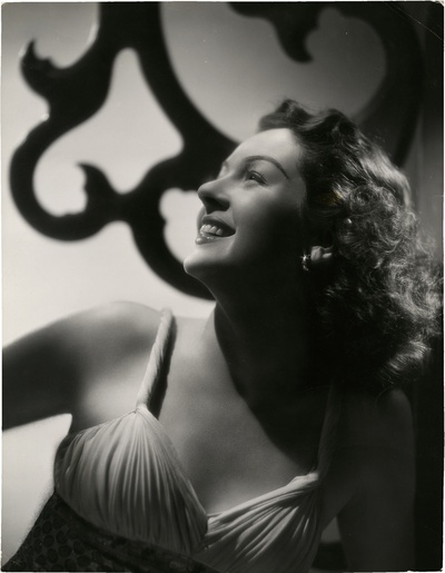 罗莎琳德·拉塞尔的写真