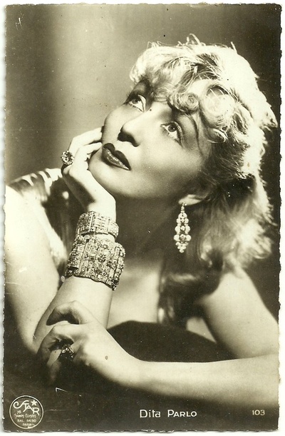 迪塔·帕尔洛的写真