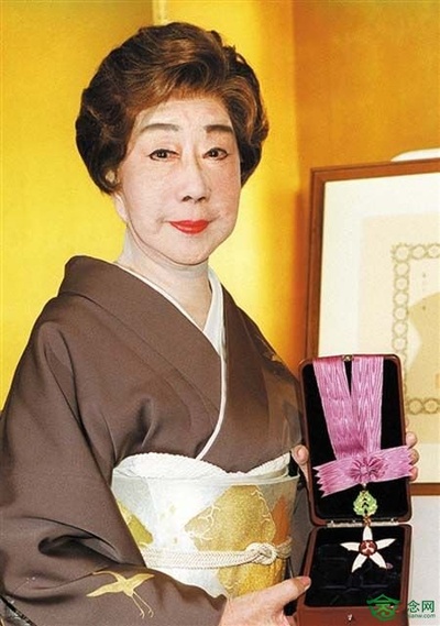 山田五十铃的写真