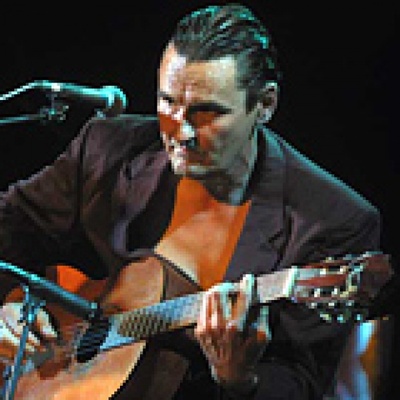 马库·佩尔托拉的写真