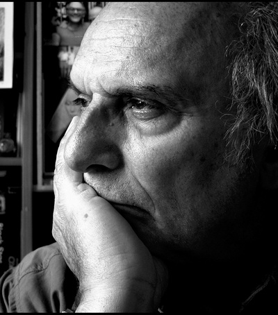 卡洛斯·绍拉的写真