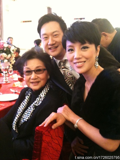 陈芷菁的写真-和夏梦合影