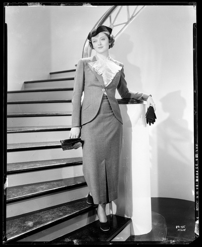 玛娜·洛伊的写真