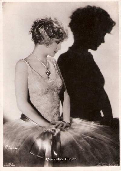 卡米拉·霍恩的写真