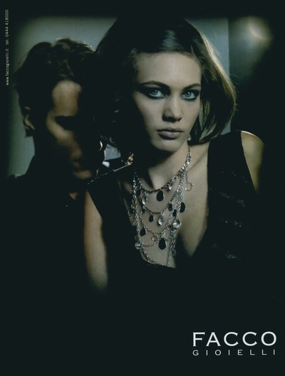 奥米·穆尤克的写真-http://www.bellazon.c...