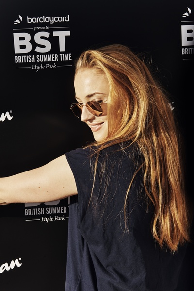 苏菲·特纳的写真