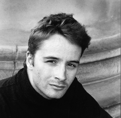 尼古拉斯·温丁·雷弗恩的写真