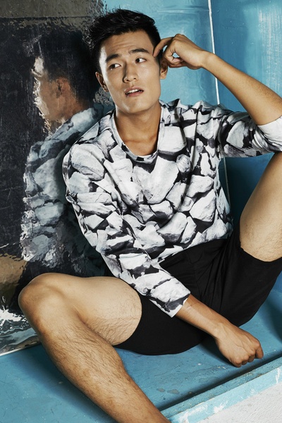 吴旭东的写真-吴旭东 腿毛