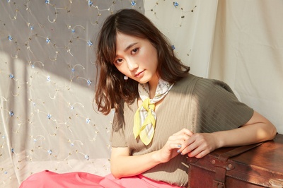 铃木友菜的写真