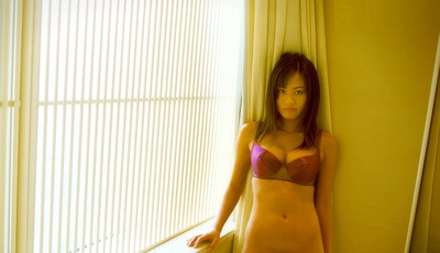 绫濑麻理的写真