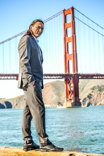 尤金·布雷弗·洛克的写真-Eugene Brave Rock