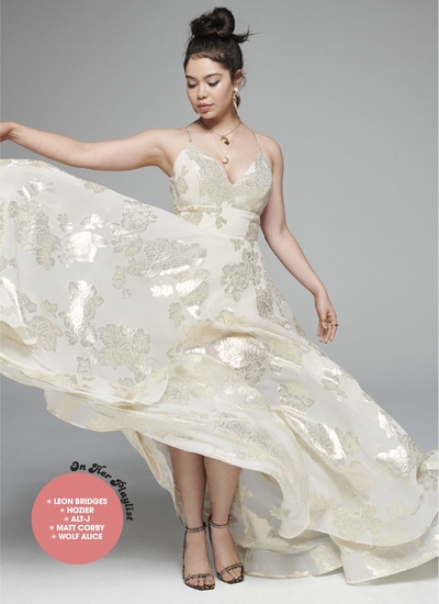 奥丽伊·卡瓦洛的写真