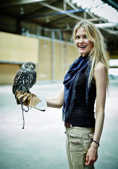 劳拉·布伦特的写真