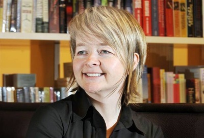 莎拉·沃特丝的写真